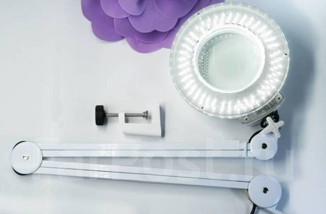 Лампа-лупа  На СТРУБЦИНЕ 5-ти крат LED K-5 (с крышкой) 120 диода  T&H 93389